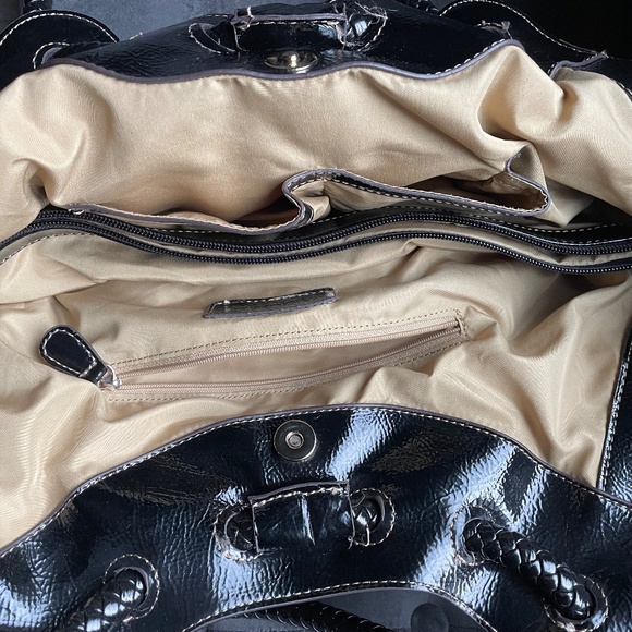 EUC AK Anne Klein Tote Bag - Black and Cream - Classic Basket Weave Texture - Picture 3 of 7